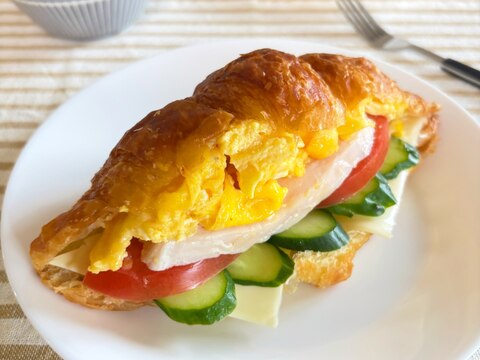 休日のブランチに☆クロワッサンサンドイッチ❣️